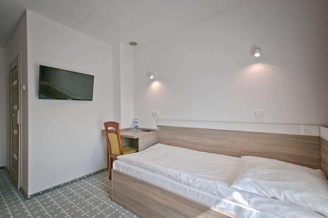 Hotel Sezam Крачкова Экстерьер фото