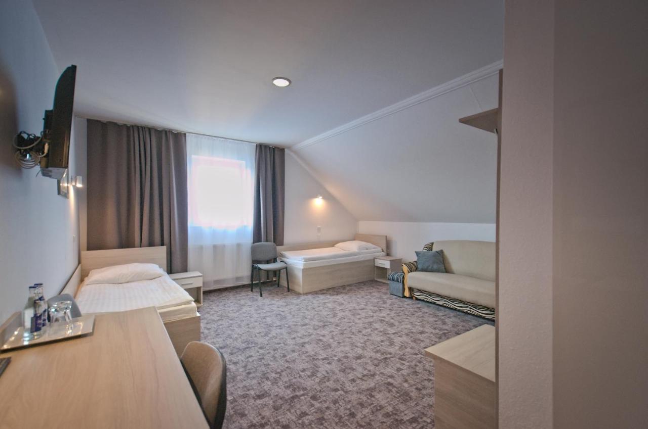 Hotel Sezam Крачкова Экстерьер фото