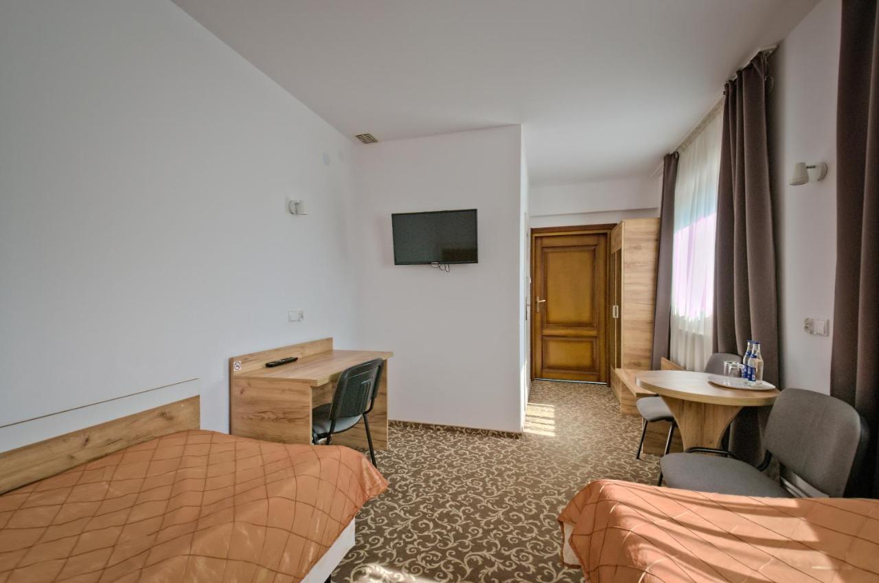 Hotel Sezam Крачкова Экстерьер фото