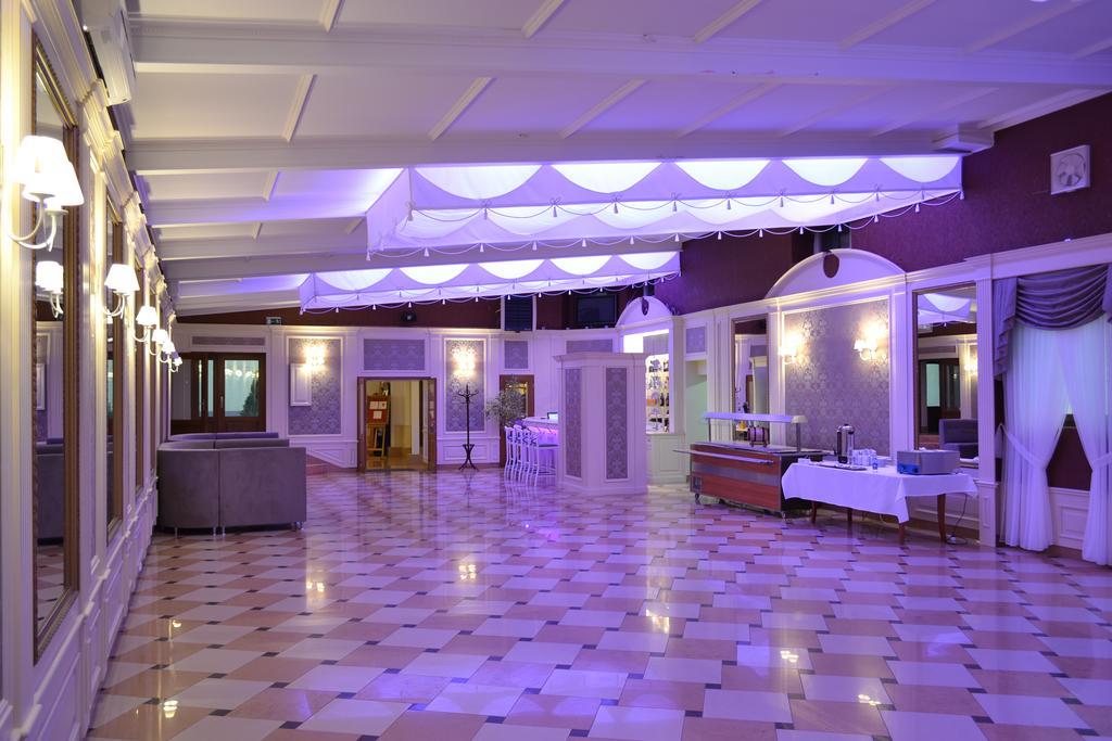 Hotel Sezam Крачкова Экстерьер фото