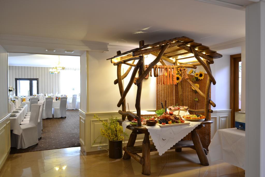 Hotel Sezam Крачкова Экстерьер фото
